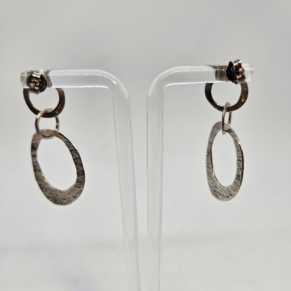 Silpada Textured Circle Earrings #P1529 - Picture 4 of 7